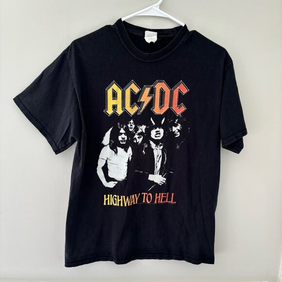 ACDC Highway to Hell Band T Shirt Size Medium - Picture 1 of 5